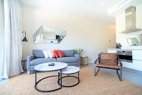 Cayman Luxury Rentals at The Grove