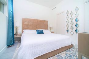 Cayman Luxury Rentals at The Grove