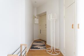 1BR City Apartment with Great Location