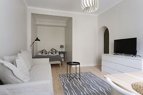 Cozy 1BR apartment with great location