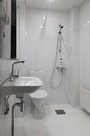 Cozy 1BR apartment with great location