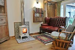 Nest Holiday Hideaway Wren Cottage Stunning Area!