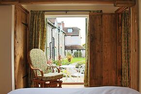 Nest Holiday Hideaway Wren Cottage Stunning Area!