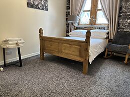 Central Glasgow Apartment - Sleeps 2 & Kitchen