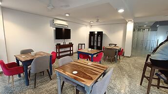 ROSASTAYS Gurugram Sec 31