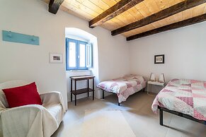 Casa Mimi Garden With a View Cuglieri Sardinia