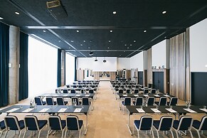 KOPSTER Hotel Residence Paris Colombes