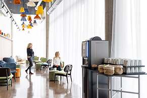 KOPSTER Hotel Residence Paris Colombes