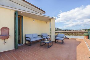 Penthouse With Terrace-hosted by Sweetstay