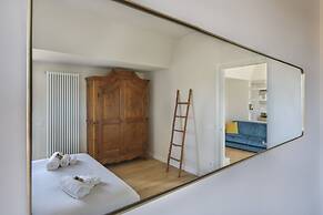 Penthouse With Terrace-hosted by Sweetstay