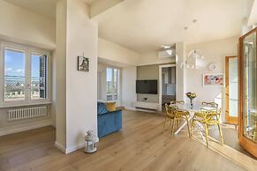 Penthouse With Terrace-hosted by Sweetstay