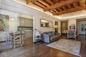 Pontevecchio Stylish Apartment in Florence - Hosted by Sweetstay