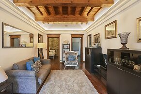 Pontevecchio Stylish Apartment in Florence - Hosted by Sweetstay