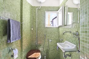 Lullaby Suite-hosted by Sweetstay