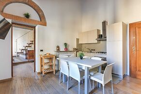 Uffizi Suite II - Hosted by Sweetstay