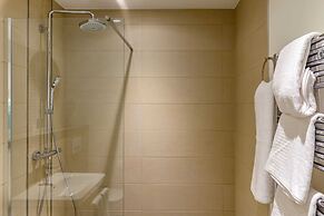 Luxury Modern Apartment With Exceptional Views! Hosted by Sweetstay