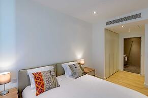 Luxury Modern Apartment With Exceptional Views! Hosted by Sweetstay