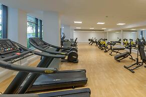 Luxury Modern Apartment With Exceptional Views! Hosted by Sweetstay