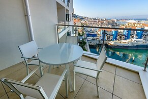 Luxury Modern Apartment With Exceptional Views! Hosted by Sweetstay