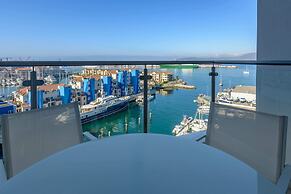 Luxury Modern Apartment With Exceptional Views! Hosted by Sweetstay