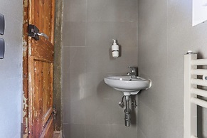 Uffizi Suite I - Hosted by Sweetstay