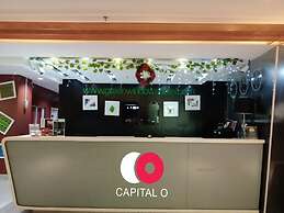 Vaccinated Staff - Capital O 826 Green Windows Dormitel