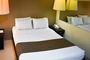 Vaccinated Staff - Capital O 826 Green Windows Dormitel