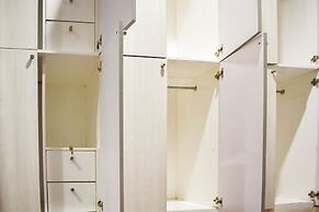 Vaccinated Staff - Capital O 826 Green Windows Dormitel