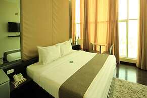 Vaccinated Staff - Capital O 826 Green Windows Dormitel