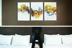 Vaccinated Staff - Capital O 826 Green Windows Dormitel