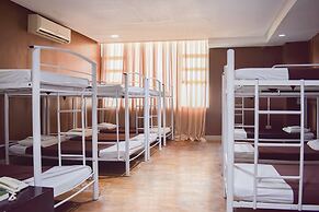 Vaccinated Staff - Capital O 826 Green Windows Dormitel