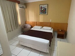 Crystal Plaza Hotel Marista