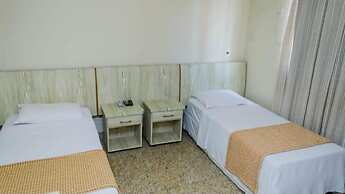 Crystal Plaza Hotel Marista