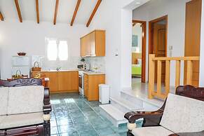 Villa Mitzelos