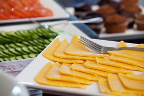 Hotel Savoy and Conference Centre