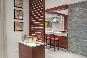 Hotel Savoy and Conference Centre