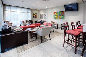 Hotel Savoy and Conference Centre