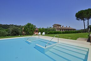 Francigena Apartments