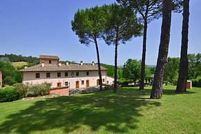 Francigena Apartments