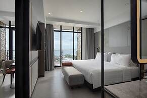 Hotel Santika Premiere Padang