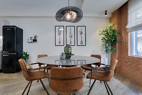 Acropolis Premium Residence