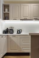 Acropolis Premium Residence