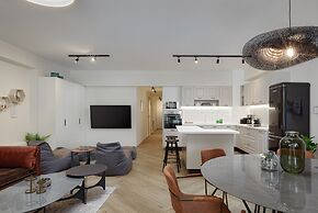 Acropolis Premium Residence