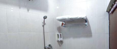 Atmosfer Guest House Sentul by Ruang Nyaman