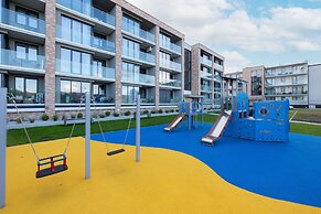 Pearl Marina Apartment by Renters