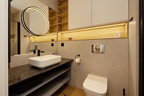 Pearl Marina Apartment by Renters