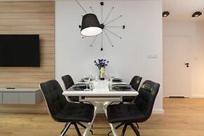 Pearl Marina Apartment by Renters