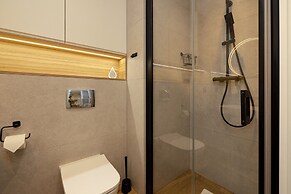 Pearl Marina Apartment by Renters