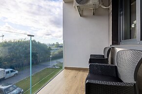 Pearl Marina Apartment by Renters