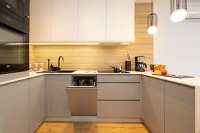 Pearl Marina Apartment by Renters